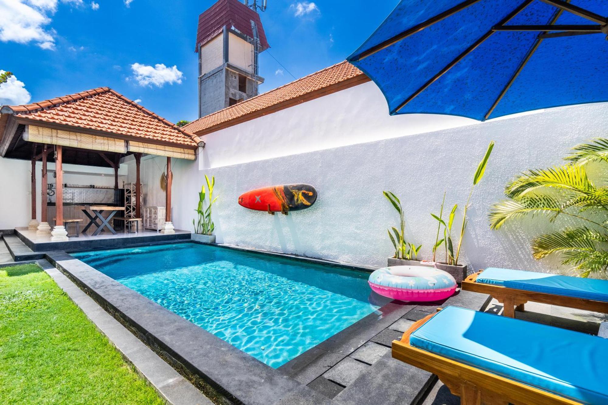 4-Bedroom Pool Villa Near Seminyak Center מראה חיצוני תמונה