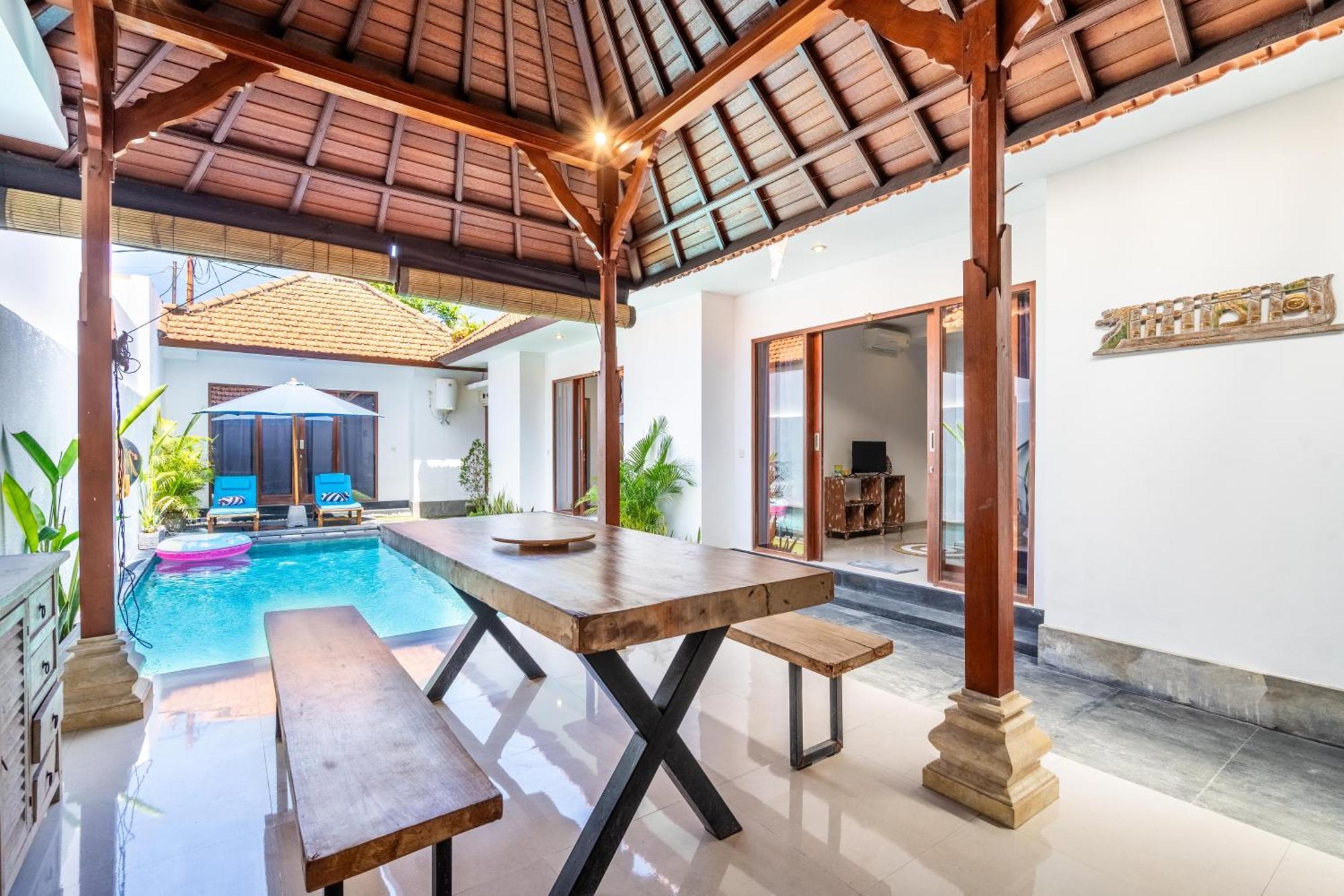 4-Bedroom Pool Villa Near Seminyak Center מראה חיצוני תמונה