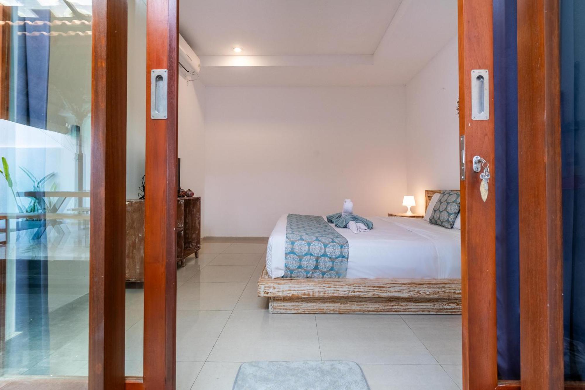 4-Bedroom Pool Villa Near Seminyak Center מראה חיצוני תמונה