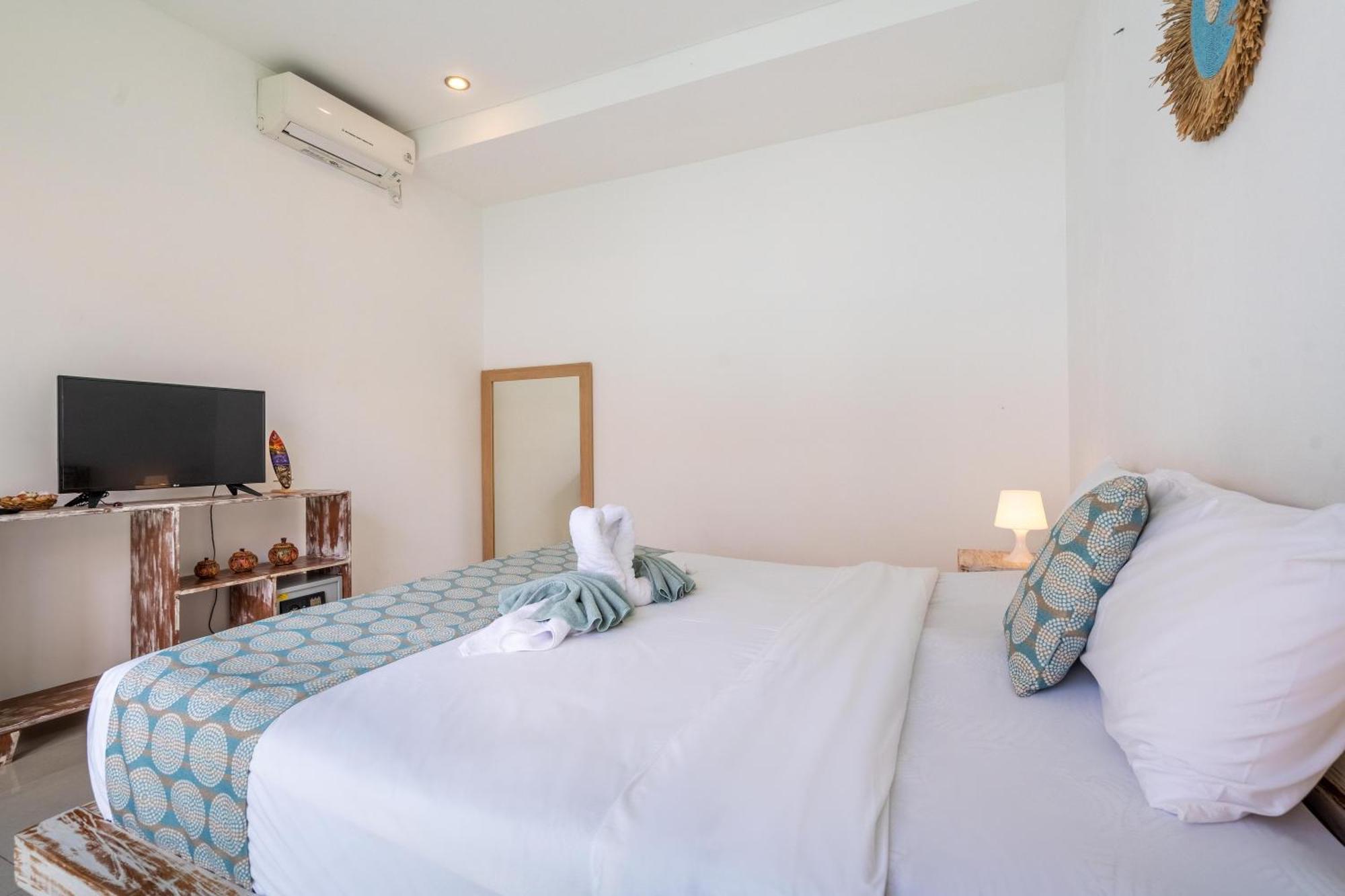 4-Bedroom Pool Villa Near Seminyak Center מראה חיצוני תמונה