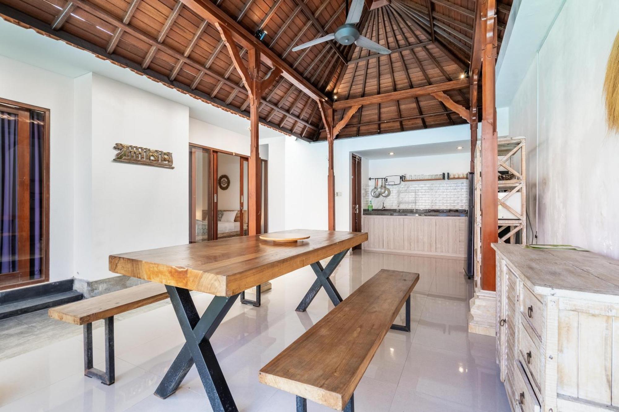 4-Bedroom Pool Villa Near Seminyak Center מראה חיצוני תמונה